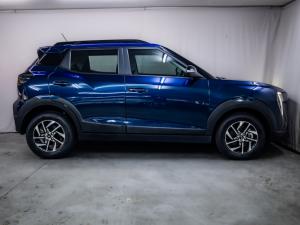 Mahindra XUV 3XO 1.2T AX5 manual - Image 17