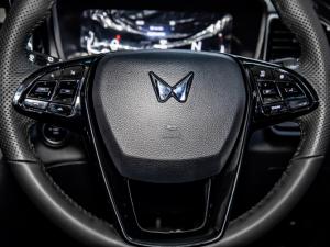 Mahindra XUV 3XO 1.2T AX5 manual - Image 8