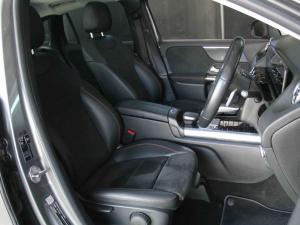 Mercedes-Benz GLA GLA200d - Image 15