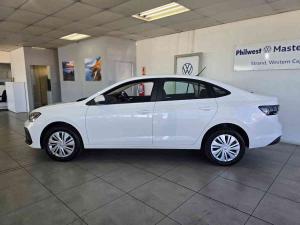 Volkswagen Polo sedan 1.6 manual - Image 2