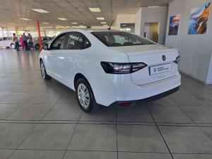 Volkswagen Polo sedan 1.6 manual - Image 3