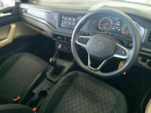Volkswagen Polo sedan 1.6 manual - Image 9