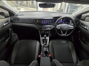 Volkswagen Polo hatch 1.0TSI Life auto - Image 19