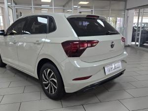 Volkswagen Polo hatch 1.0TSI Life auto - Image 26