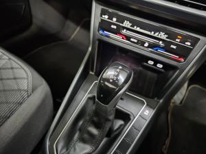 Volkswagen Polo hatch 1.0TSI R-Line - Image 10