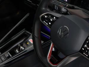 Volkswagen Golf GTI - Image 12