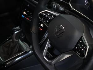 Volkswagen T-Roc 2.0TSI 4Motion R-Line - Image 17