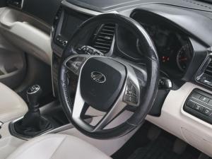 Mahindra XUV300 1.5TD W8 - Image 18