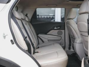 Mahindra XUV300 1.5TD W8 - Image 20