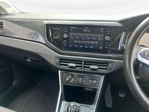 Volkswagen Polo hatch 1.0TSI Life manual - Image 11