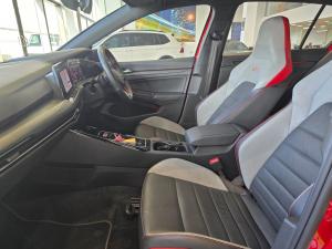 Volkswagen Golf GTI - Image 11