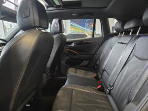 Volkswagen Tiguan 2.0TSI R-Line 4Motion - Image 13