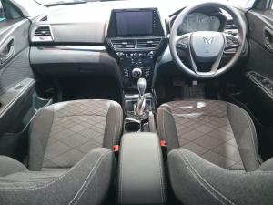 Mahindra XUV 3XO 1.2T MX2 auto - Image 8
