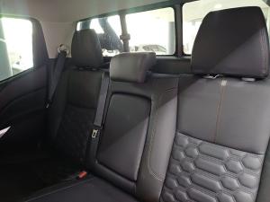 Nissan Navara 2.5DDTi double cab Stealth - Image 27