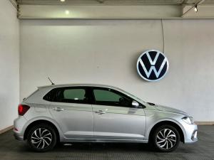 Volkswagen Polo hatch 1.0TSI Life manual - Image 8