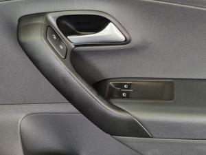 Volkswagen Polo Vivo hatch 1.4 Life - Image 33