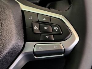 Volkswagen Amarok 2.0TDI double cab Life auto - Image 17