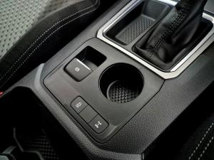 Volkswagen Amarok 2.0TDI double cab Life auto - Image 19