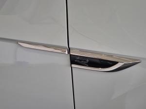Volkswagen T-Roc 2.0TSI 4Motion R-Line - Image 11