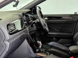 Volkswagen T-Roc 2.0TSI 4Motion R-Line - Image 22