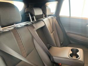 Toyota Corolla Cross 1.8 HEV XR - Image 9