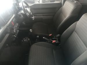 Suzuki Jimny 1.5 GLX AllGrip 3-door manual - Image 16
