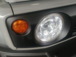 Suzuki Jimny 1.5 GLX AllGrip 3-door manual - Image 17