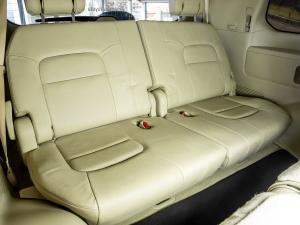 Toyota Land Cruiser 200 4.5D-4D V8 VX-R - Image 20
