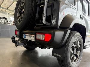 Suzuki Jimny 1.5 GLX AllGrip 5-door manual - Image 15