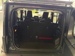 Suzuki Jimny 1.5 GLX AllGrip 5-door manual - Image 16