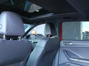 Volkswagen T-Roc 2.0TSI 4Motion R-Line - Image 10