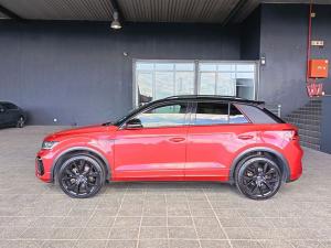 Volkswagen T-Roc 2.0TSI 4Motion R-Line - Image 4