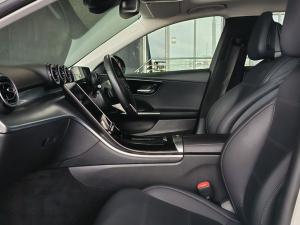 Mercedes-Benz C-Class C220d Avantgarde - Image 14
