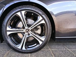 Mercedes-Benz C-Class C220d Avantgarde - Image 3