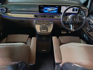 Mercedes-Benz V-Class V300d Exclusive - Image 15