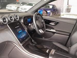 Mercedes-Benz GLC GLC300d 4Matic Avantgarde - Image 12