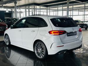 Mercedes-Benz B-Class B200d AMG Line - Image 12