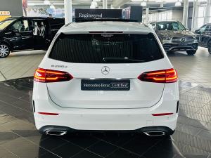 Mercedes-Benz B-Class B200d AMG Line - Image 15