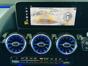 Mercedes-Benz B-Class B200d AMG Line - Image 9