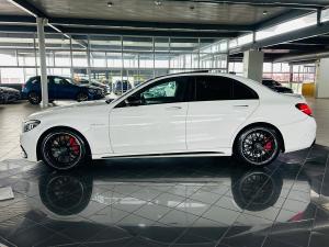 Mercedes-Benz C-Class C63 S - Image 12