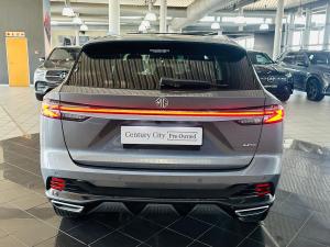 MG HS 2.0T Luxury - Image 11