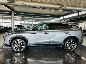 MG HS 2.0T Luxury - Image 12