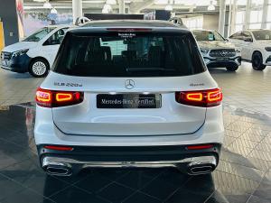Mercedes-Benz GLB GLB220d 4Matic Progressive - Image 13