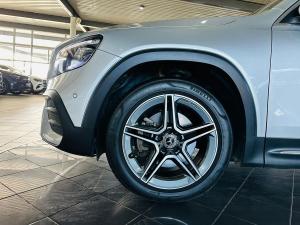 Mercedes-Benz GLB GLB220d 4Matic Progressive - Image 14