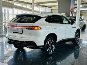 MG HS 2.0T Luxury - Image 2