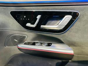 Mercedes-Benz EQE sedan EQE43 4Matic sedan - Image 9