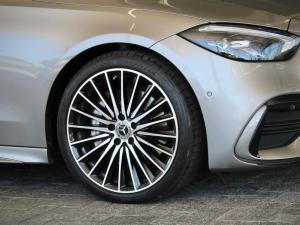 Mercedes-Benz C-Class C220d Avantgarde - Image 6