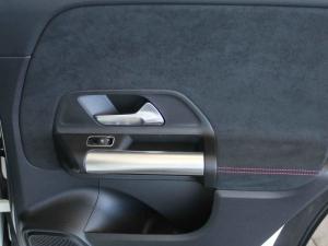 Mercedes-Benz GLA GLA200 Progressive - Image 20