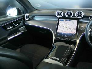 Mercedes-Benz GLC GLC300d 4Matic Avantgarde - Image 12