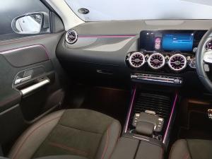 Mercedes-Benz GLA GLA200 Progressive - Image 11